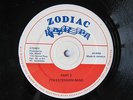 IN A DIS YA TIME - DERRICK LARA & 7TH EXTENSION BAND - ZODIAC - EX+ REGGAE 12
