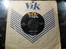 HEAR- Killerest Rockabilly 2 sider JOE CLAY Sixteen Chicks/Ducktail VIK 45 Orig