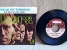 THE DOORS ELEKTRA 45611 w/ SLEEVE BREAK ON THROUGH END OF THE NIGHT HTF ROCK 45