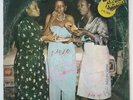 ESBEE FAMILY - CHICS AND CHICKEN / AFRO DISCO FUNK from NIGERIA 1980 - LISTEN