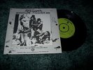 Alice Cooper  - School's Out / Gutter Cat  45 rpm UK  first press PS 1972  NM