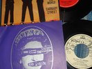 SEX PISTOLS-GOD SAVE THE QUEEN-THE JAM-ALL AROUND THE WORLD-DUE 45 GIRI