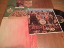 THE BEATLES - MONO SGT PEPPERS US LP w/ inserts plays EX