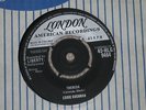 EDDIE COCHRAN. PRETTY GIRL/THERESA. LONDON 45-HLU 9464.