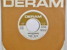 The SYN “Grounded”  / “Created By Clive” psych garage 45 on DERAM nm YES  HEAR