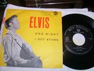 ELVIS PRESLEY 45 ONE NIGHT/ I GOT STUNG ITALIAN NM