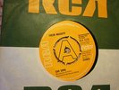 Fresh Maggots   Car Song / What Would You Do  (Demo)   UK  RCA 2150 (1971)