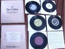THE TRIFFIDS -EARLY SINGES BOX SET UNPLAYED MINT 5x7