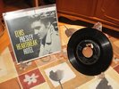 ELVIS PRESLEY EP  HEARTBREAK HOTEL  RCA 821