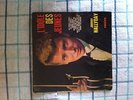 JOHNNY  HALLYDAY    25 CM   L  IDOLE    DES  JEUNES   ORIGINAL