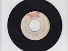 BLANK(GAY FEET PRE)/SWEET LITTLE ANGEL  -  CONQUERORS    ( 68 ROCKSTEADY  7