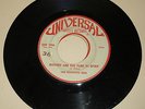 BLACK GOSPEL 45RPM RECORD - THE HUMMING BEES - UNIVERSAL ARTISTS 1006