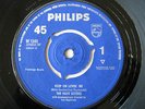 KAYE SISTERS..KEEP ON LOVING ME..UK..PHILIPS...STOMPER...RARE..SEMI-KNOWN..EX+.?