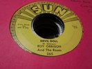 24A M- rockabilly Roy Orbison SUN 265 45 rpm devil doll / sweet and easy t