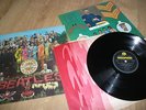 THE BEATLES - SGT PEPPER FIRST PRESSING LP STEREO YELLOW / BLACK LABEL + INSERT