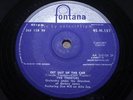 TRENIERS = 1958 UK R&B Rocker = NR MINT = Get Out Of The Car / Go Go Go '55 FONT