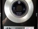 Elvis Presley Kiss Me Quick platin Schallplatte goldene gold record Single