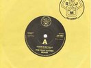 Fruit Eating Bears – Door In My Face (DJM Records DJS 10857) [7”]