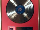 Elvis Presley Burning Love and Hits goldene Schallplatte gold record US