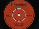 PLACE IN THE SUN David Isaacs (Heavyweight 1968 Skinhead)/ HANDY CAP Upsetters ?