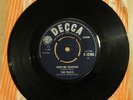 The Frays Keep Me Covered / Walk On Decca F 12153 Original Freakbeat 1965