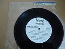 THE CLASH CAPITOL RADIO / LISTEN EP NEAT RECORDS  GEAR 1** MINT**RARE ** 33 1/3