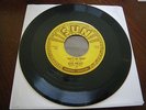 ELVIS PRESLEY SUN 45 ORIGINAL NEAR MINT