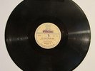 CARLOS GARDEL / TUS BESOS FUERON MIOS / LA CABEZA DEL ITALIANO / 78 RPM