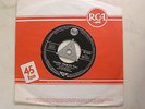 ELVIS PRESLEY Wear My Ring Around Your Neck/Doncha´Think It´s Time *S3 Label*