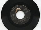 Elvis Presley ARE YOU LONESOME TONIGHT/I GOTTA KNOW 45 Record RCA LIVING STEREO