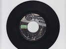 SUPREME/CRYING OVER YOU   -  KEN BOOTHE  (66  SKA   7