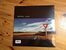 Pearl Jam YIELD still sealed Vinyl LP MINT 1st pressing USA