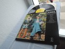 ABBA GREATEST HITS ENGLAND IN 1976 MINT OPRIGINAL EPIC PRESS
