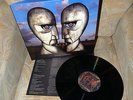 VINYL-ALBUM - PINK FLOYD -THE DIVISION BELL -im foldout-cover, mit Beiblatt, TOP