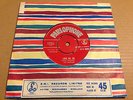 The Beatles Love Me do UK Parlophone 7'' 45 Missing Bracket