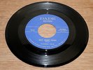 YVONNE FAIR 45 SAY YEAH YEAH - STRAIGHTEN UP 1963 Original Dade James Brown