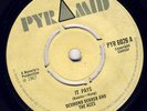 DESMOND DEKKER-IT PAYS/YOUNG GENERATION PYRAMID ROCKSTEADY 45 LISTEN