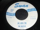 RARE THE BEATLES SWAN 45 S-4152  SHE LOVES YOU  BLUE & WHITE LABEL NEAR MINT