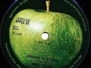 (Apple 32) JAMES TAYLOR 