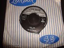 THE CASTAWAYS - LIAR, LIAR - 1965  UK 45 LONDON AMERICAN