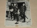 THE CLASH ORIG 100% HAND SIGNED 1977 10