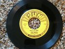 ELVIS PRESLEY SUN RECORDS THAT'S ALL RIGHT / BLUE MOON OF KENTUCKY