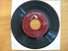 Elvis EP 5121There'll be Peace in the Valley / It's No Secret Maroon Label