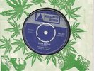 WRECK A BUDDY / THE SOUL SISTERS ..PUSH IT IN / THE VERSATILES..ORIGINAL 7''