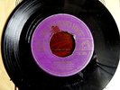 ELVIS PRESLEY HEARTBREAK HOTEL MAUVE/GOLD HMV NOC BUT EX++  L K