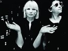THE RAVEONETTES 