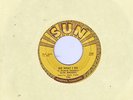 45 RPM   Slim Rhodes SUN 256 Do What I Do   ROCKABILLY Sandy Brooks