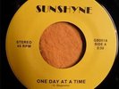 RARE MODERN SOUL / BOOGIE 45   SUNSHYNE One Day At A Time