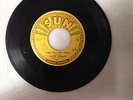Elvis Presley original Sun Record Baby Let's play House ( Hear it )