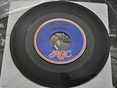 joe hicks I gotta be free b/w don't it make you feel funky AGC northern soul